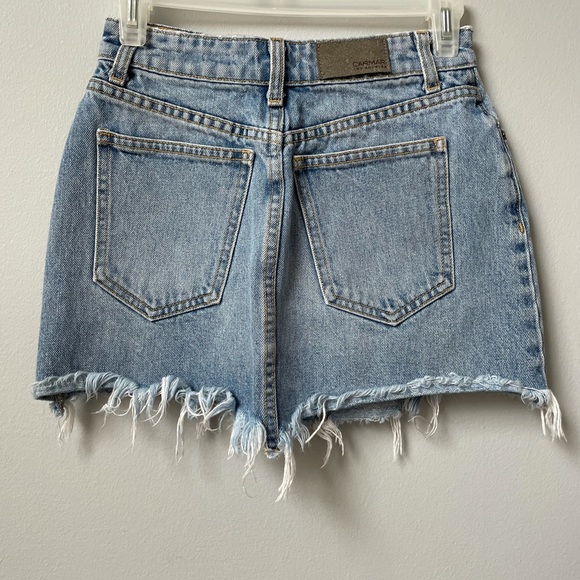 Carmar Like New Denim Skirt. Size 26 - Picture 5 of 8